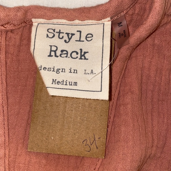 Style Rack Peplum Open Back Blouse - Picture 11 of 13